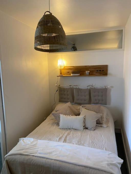 Appartement Proche Conservatoire Hyper Centre Reims Esterno foto